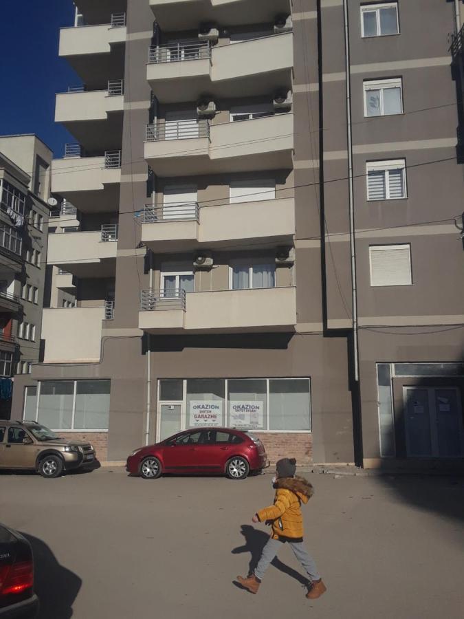 Petro Apartment Korce Exterior photo